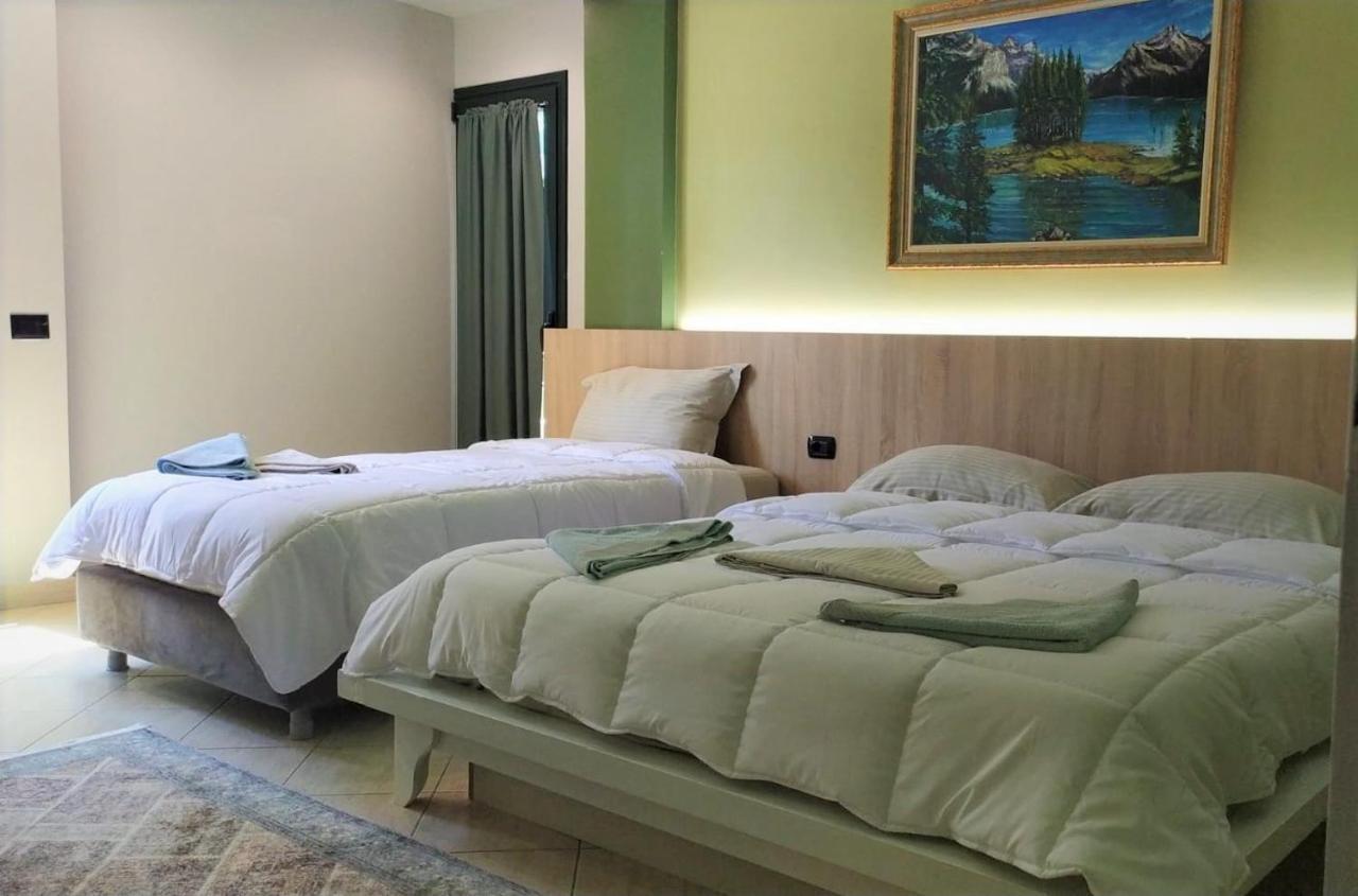 Luander Hotel Tirana Ruang foto