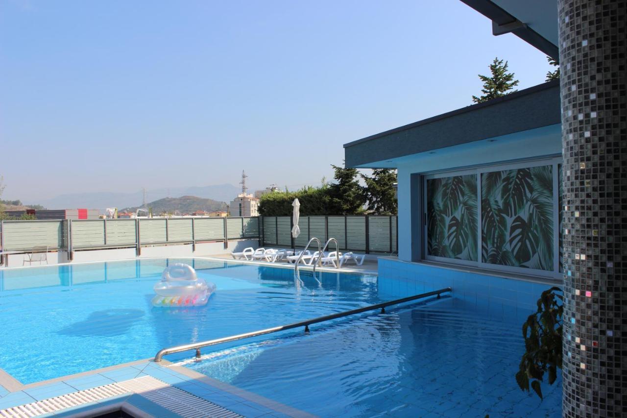 Luander Hotel Tirana Bagian luar foto