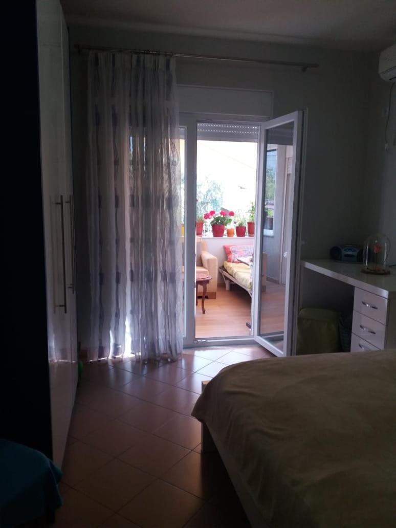 Luander Hotel Tirana Ruang foto