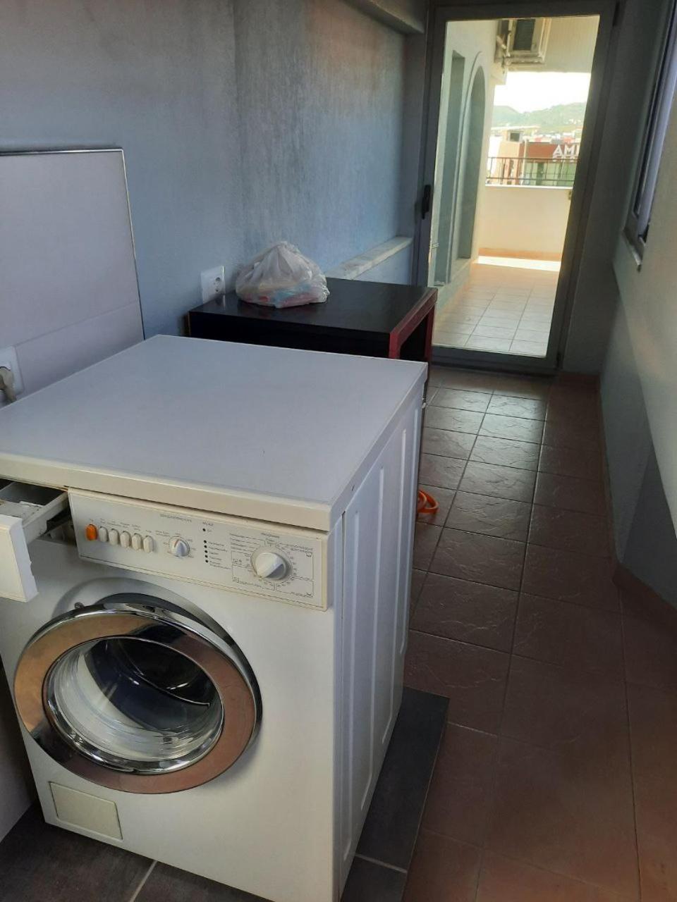 Luander Hotel Tirana Ruang foto