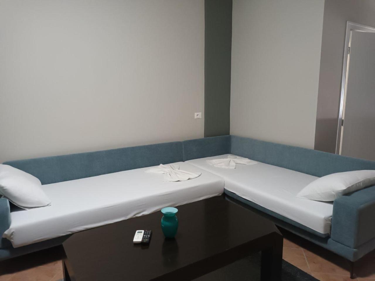 Luander Hotel Tirana Ruang foto